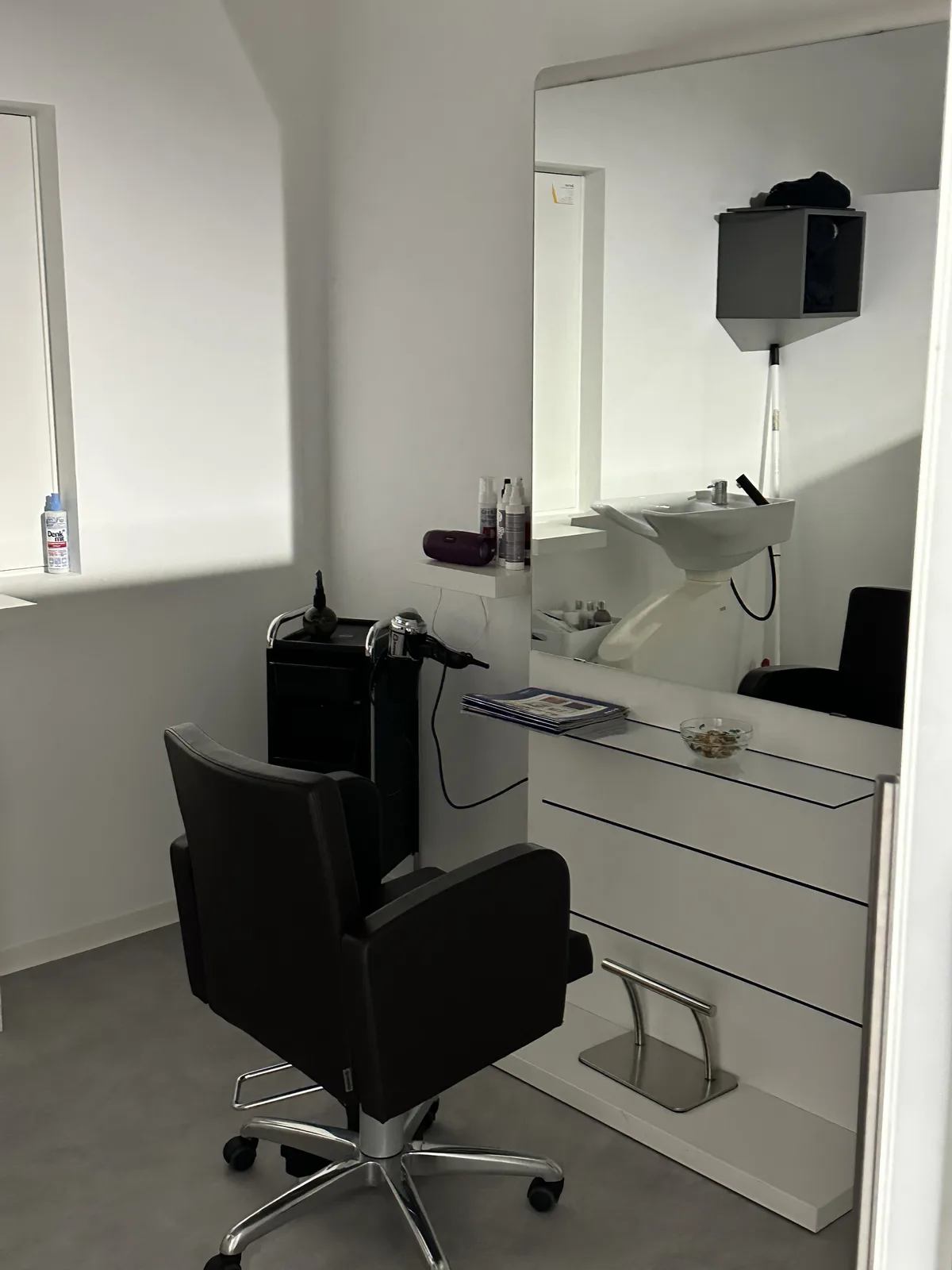Treatment station in the HEADS salon in Makati